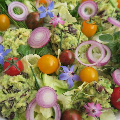 love, health & Spirit - Bunter Salat mit Borretsch-Blüten